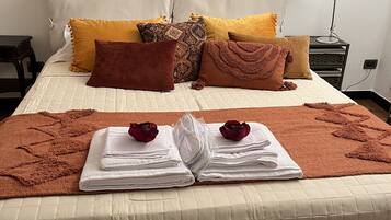 1 slaapkamer, een bureau, een strijkplank/strijkijzer, gratis wifi