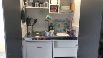 Apartment | Private kitchen | Fridge, microwave, stovetop, electric kettle