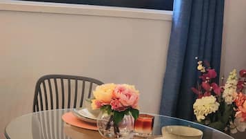 行政開放式客房, 多張床 | 房內用餐