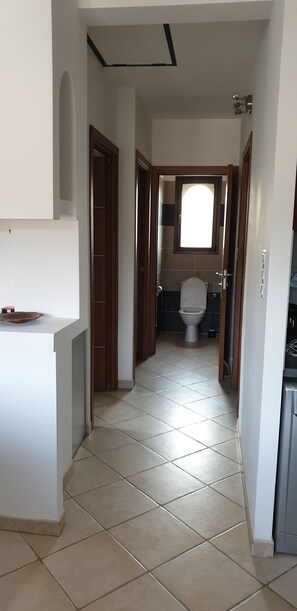 Shower, hair dryer, towels, soap - Trés bel Appartement, Proche de Plage et Centre Ville (Calvi)