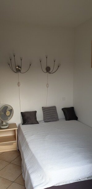 2 Schlafzimmer, Bügeleisen/Bügelbrett, kostenloses WLAN, Bettwäsche