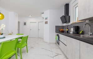 Fridge, microwave, oven, stovetop - Gorgeous home in Betiga (Betiga)