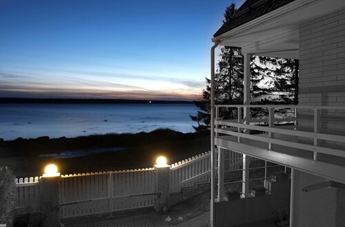 Luxury Ground Floor Suite on the Beach