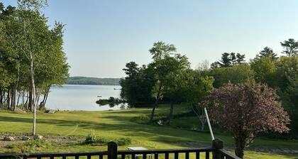 Stunning Lakefront home on Swanlake