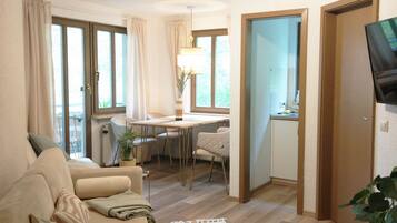 Smart TV, mesa de pingue-pongue