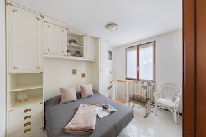 1 Schlafzimmer, Bügeleisen/Bügelbrett, kostenloses WLAN, Bettwäsche