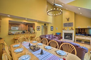 Interior - Family-Friendly Hancock Home: Walk to Slopes! (Hancock)