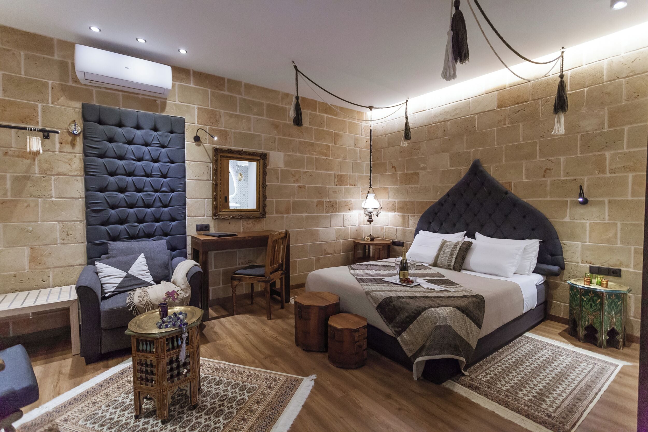 Premium Suite | Premium bedding, pillowtop beds, in-room safe, individually decorated