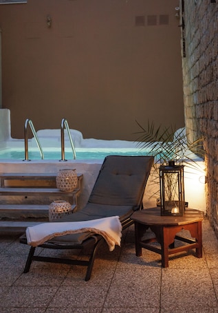 utopia luxury suites