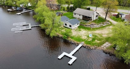 Loon Cabin at Pelican Lake