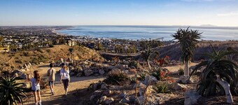 Perfect Private Getaway Minutes to Ventura Beach!