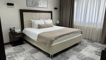 Premium bedding, down duvets, Tempur-Pedic beds, minibar