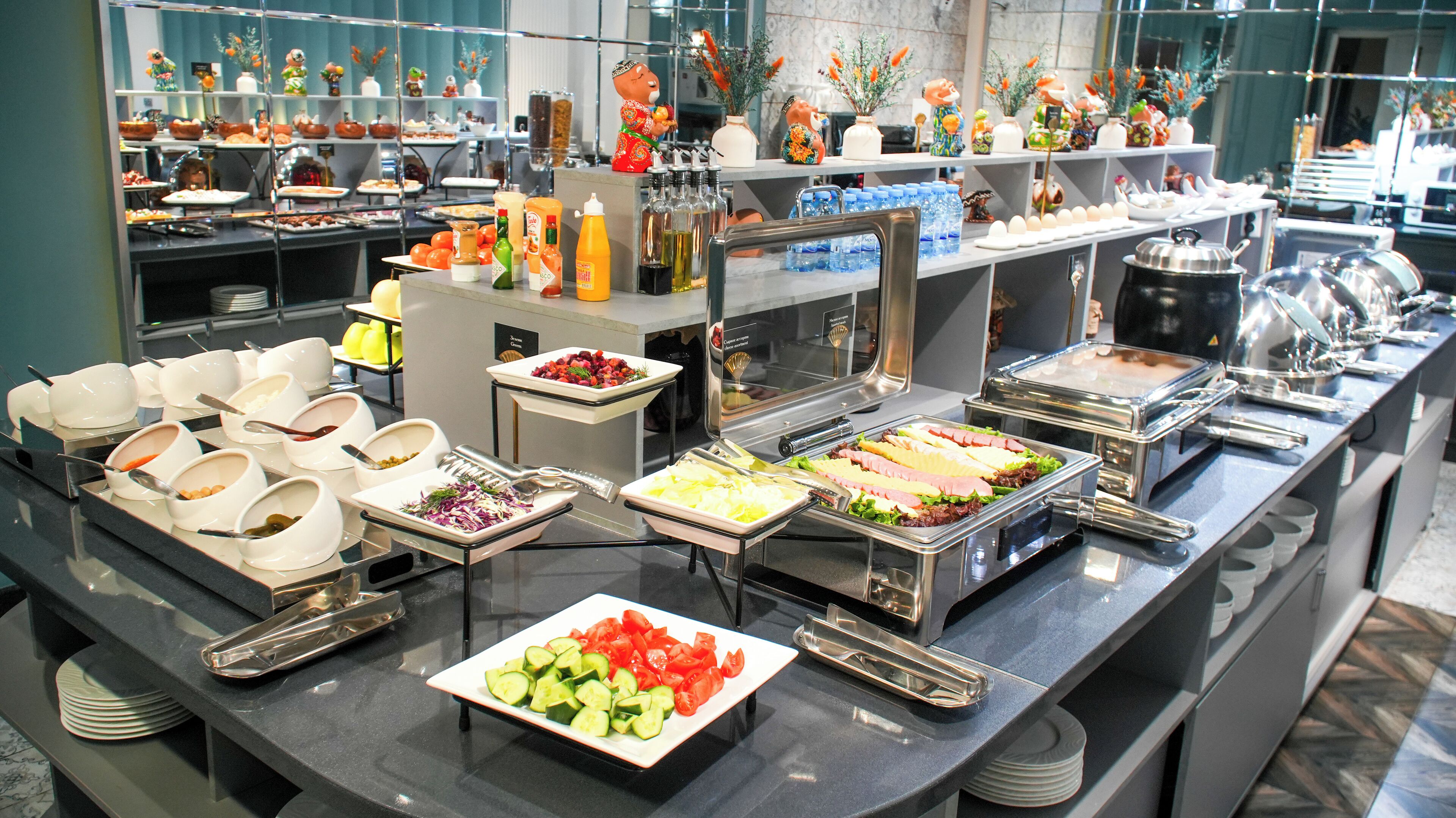 Daily buffet breakfast for a fee