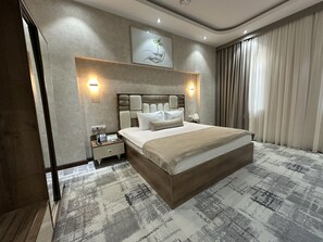 Luxury Suite | 1 bedroom, premium bedding, down comforters, Tempur-Pedic beds