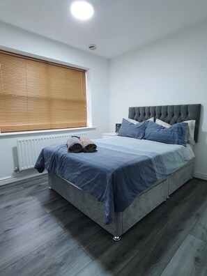 1 bedroom, iron/ironing board, free WiFi, bed sheets - Lovely Ground Floor 1-bed Flat with free parking (Leicester)