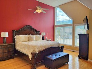 4 bedrooms, iron/ironing board, free WiFi, bed sheets - Open concept, AC/FP, wood & mtn views, deck, garage, pool. F115A by LRS (Lincoln)