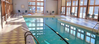 Open concept, AC/FP, wood & mtn views, deck, garage, pool. F115A by LRS