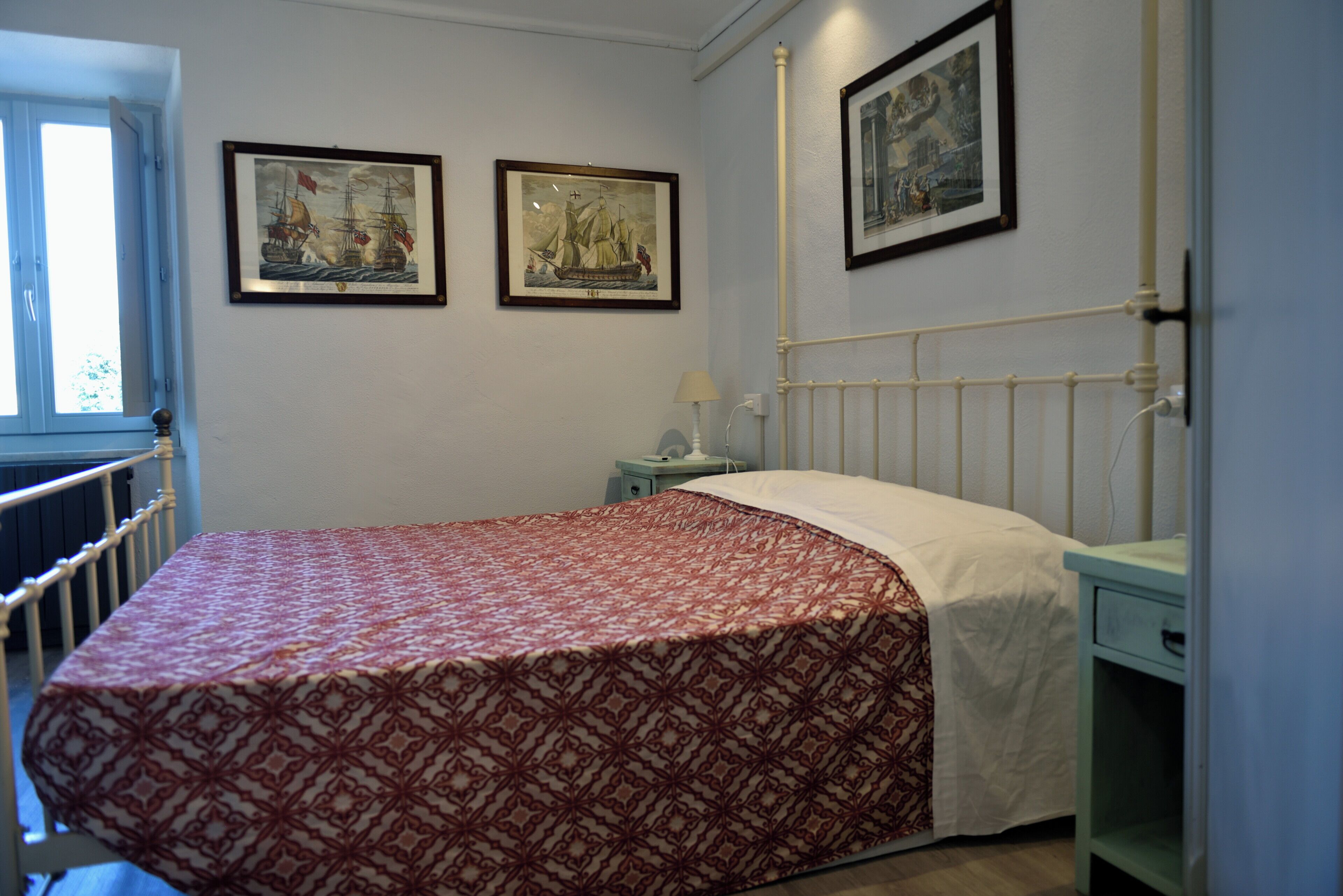 1 habitación y ropa de cama 