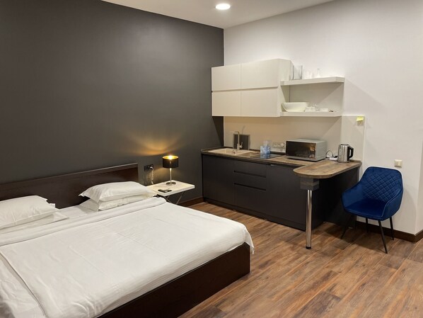 1 bedroom, iron/ironing board, free WiFi, bed sheets