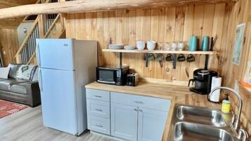 Frigorífic, microones, forn i placa de cuina