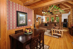 Televisión, chimenea