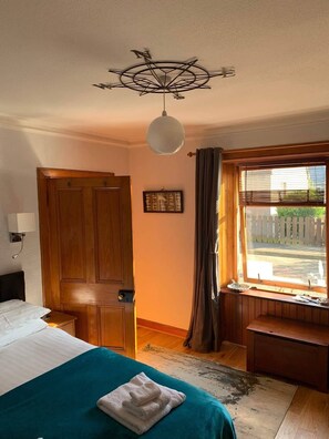 3 Schlafzimmer, Bügeleisen/Bügelbrett, Reisekinderbett, kostenloses WLAN