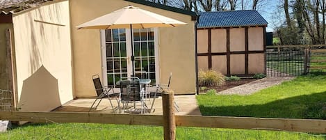 Cottage | Property grounds