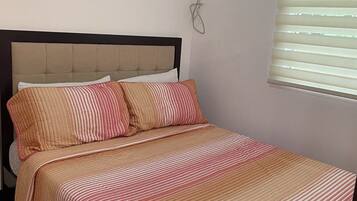 1 habitación, wifi gratis y ropa de cama