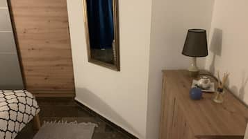 Apartment | 1 bedroom, free WiFi, bed sheets