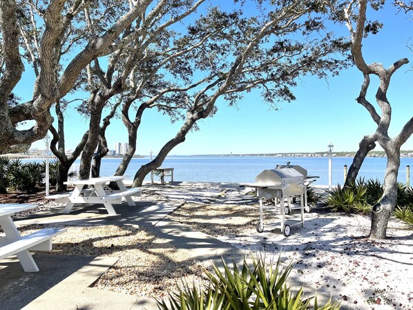 屋外ダイニングエリア