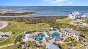 Pool - The Blue Pete - Book 7 nights and get the last night free (Galveston)