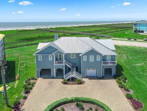 Exterior - The Blue Pete - Book 7 nights and get the last night free (Galveston)