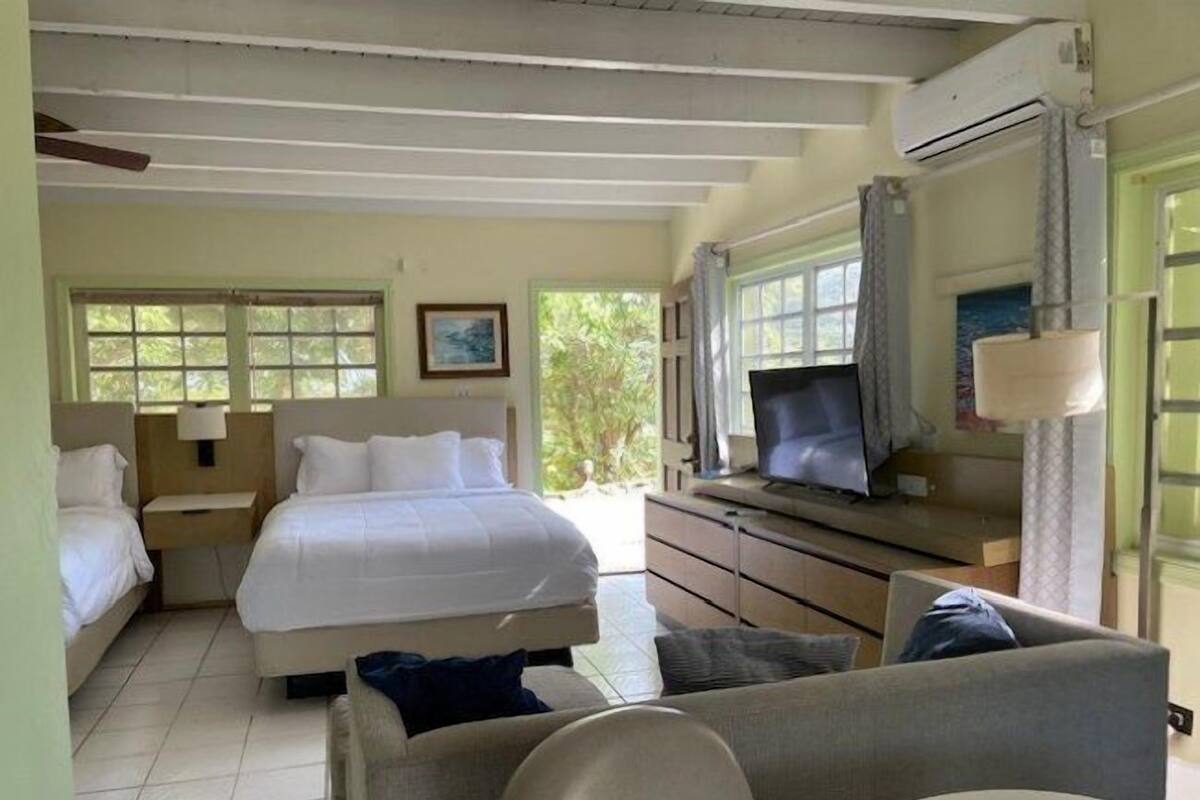 Ropa de cama de alta calidad y camas con pillow-top