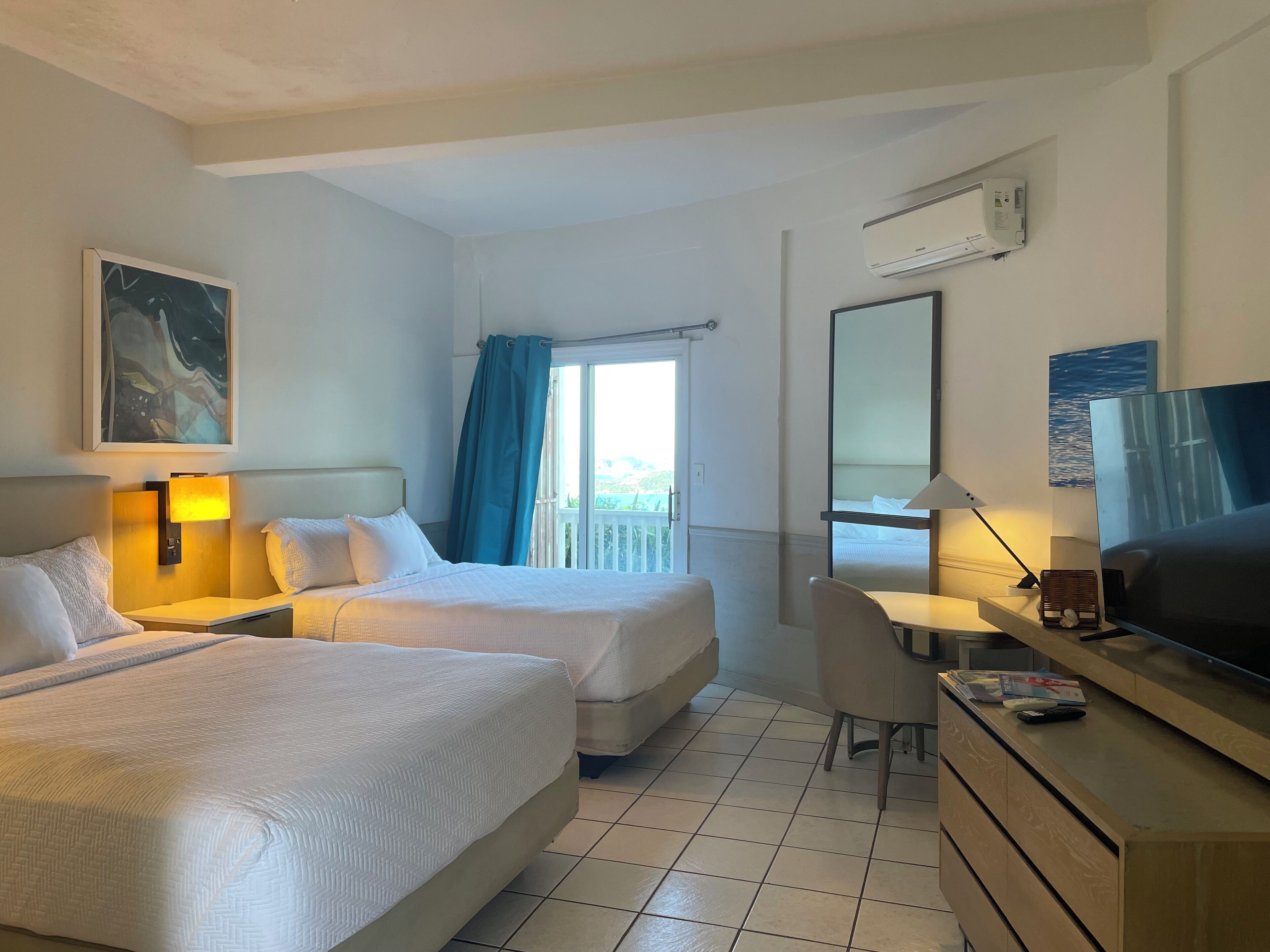 Deluxe Double Room | Premium bedding, pillowtop beds, in-room safe, individually decorated