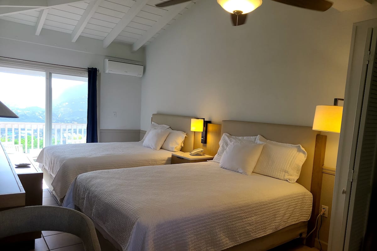 Premium bedding, pillowtop beds, in-room safe, individually decorated