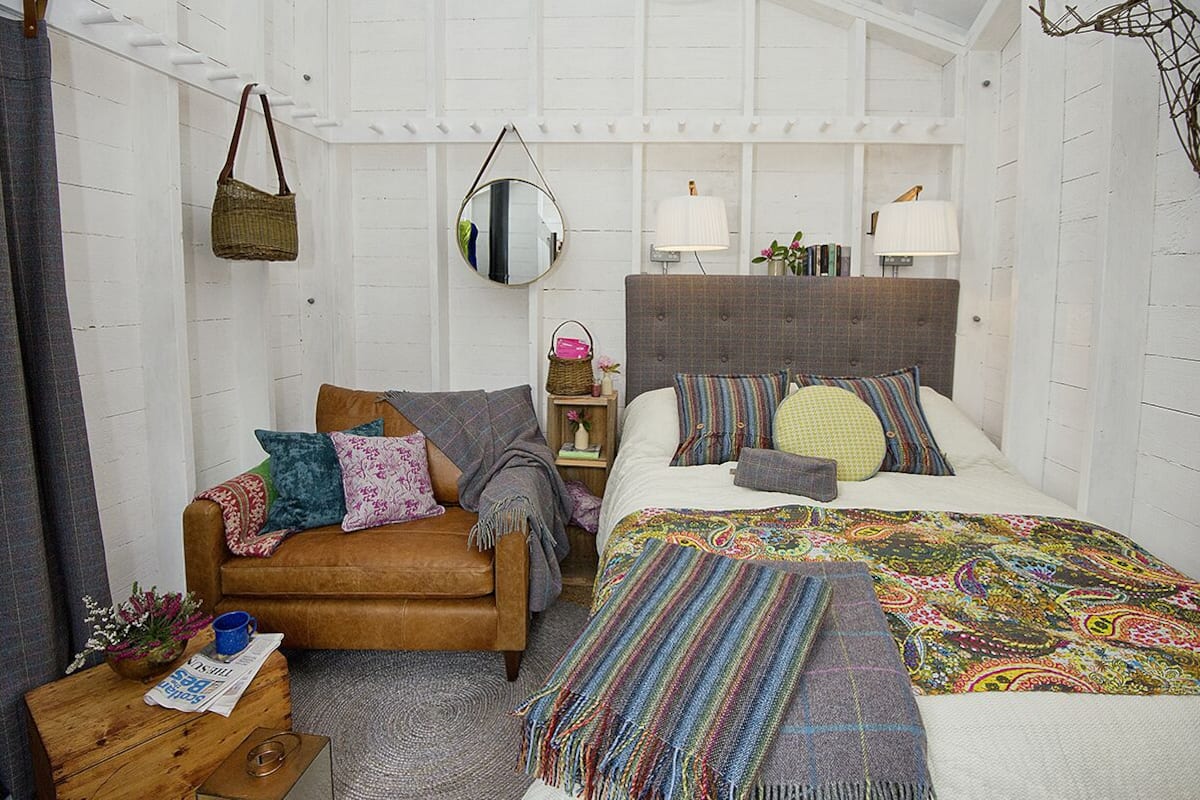 1 habitación y ropa de cama