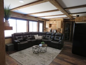 Smart TV, fireplace, DVD player, books