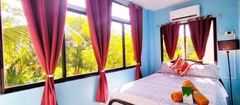 Family Friendly Entire House🌿4 mins to Beach 🏖️