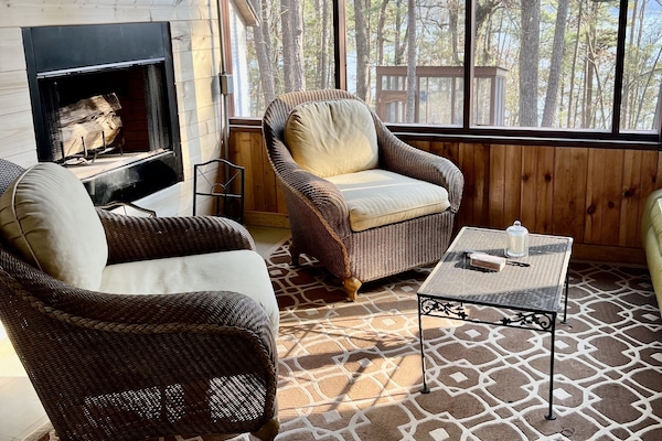 Smart-TV, Kamin, Videospiele