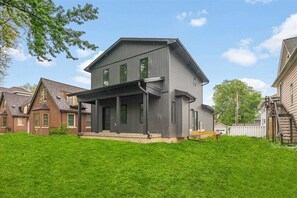 Exterior - Modern 4 Bed/3.5 Bath Farmhouse Steps to Downtown CF! (Cedar Falls)
