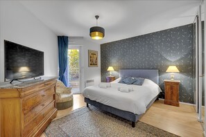 3 bedrooms, iron/ironing board, free WiFi, bed sheets - LES JARDINS DE L'OLYMPE - Appartement lumineux de 137m2 (Toulouse)