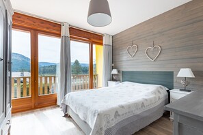 4 chambres, fer et planche à repasser, Wi-Fi gratuit