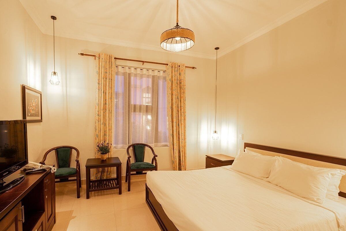 Cozy Double, City View | 1 bedroom, hypo-allergenic bedding, desk, laptop workspace