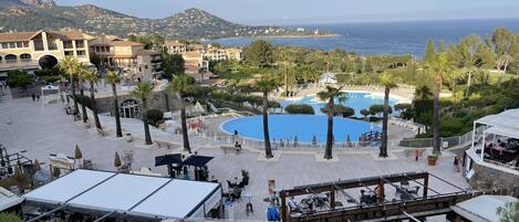 Piscine extérieure, piscine chauffée