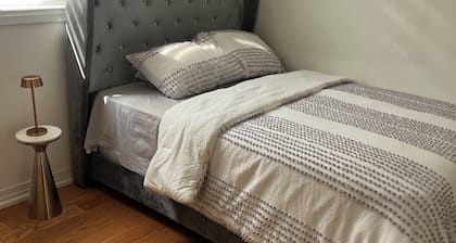 Private Room in Markham