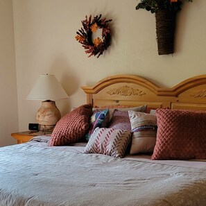 3 Schlafzimmer, Schreibtisch, Bügeleisen/Bügelbrett, kostenloses WLAN