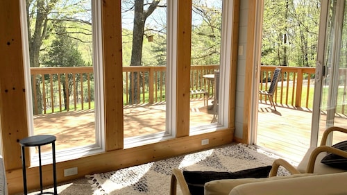 L-Wood Acres: Peaceful Cabin in Arcadia Valley