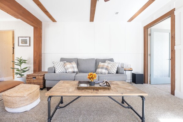 Smart TV, DVD player