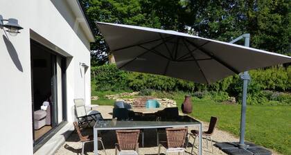 Single storey house 100mÂČ 5mn from Vannes - 1600mÂČ garden