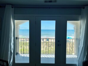 Interior - Spectacular Ocean Front Villa Capriani (North Topsail Beach)